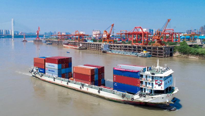 航运业热度回升，二季度航运景气指数大幅提升